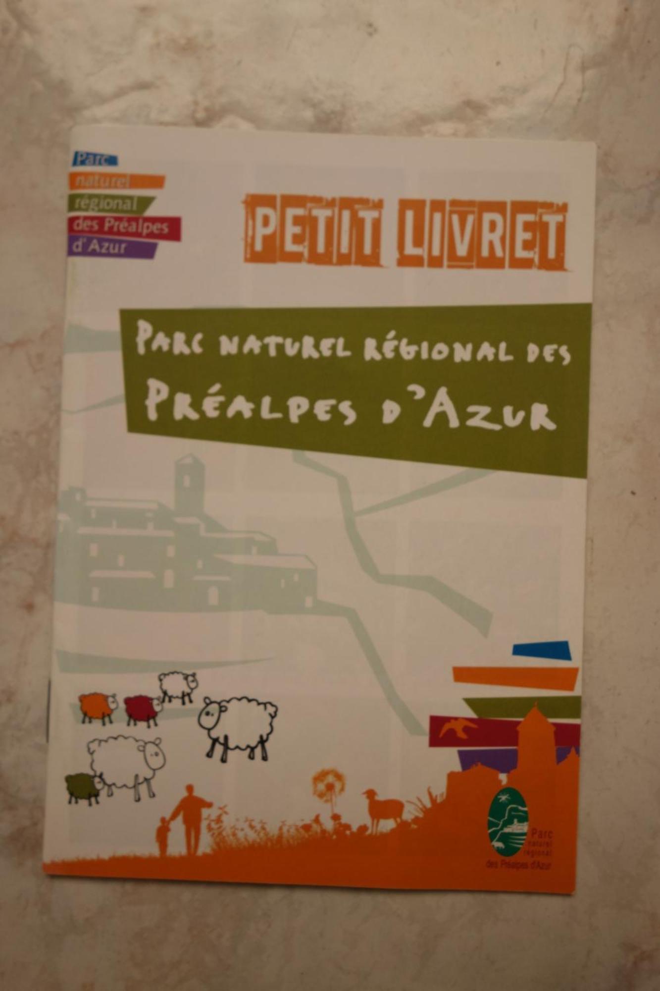 Hotel Le Prejoly サン・ヴァリエ・ド・ティエ 部屋 写真